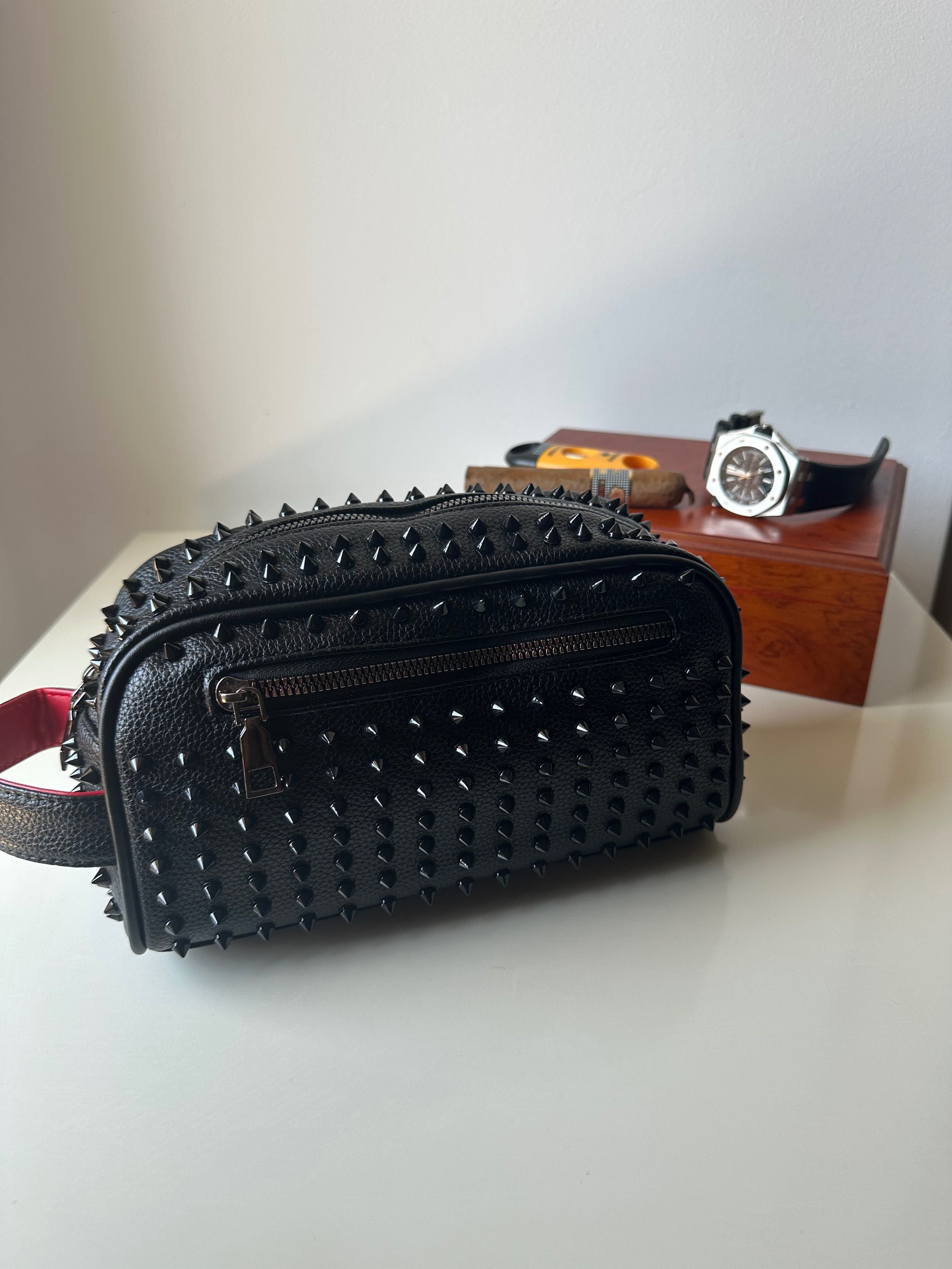 Мъжки травъл несесер чанта C. Louboutin