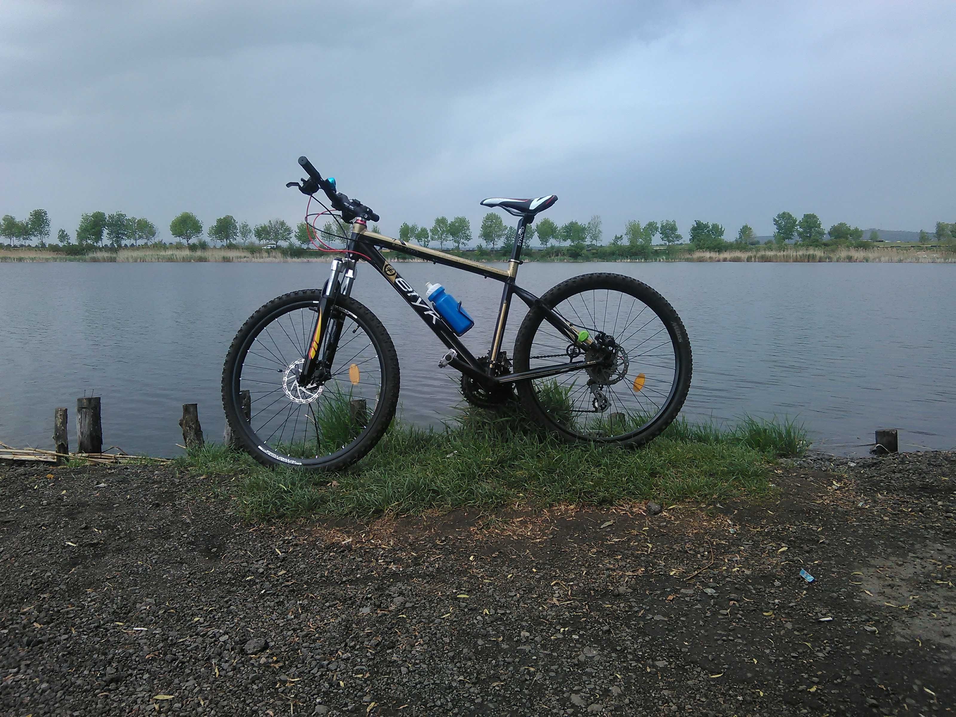 Vand bicicleta tip MTB 26" in stare buna