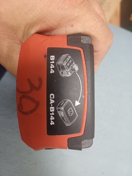 Adaptor Hilti  CA-B144 in stare buna
Este testat

#10