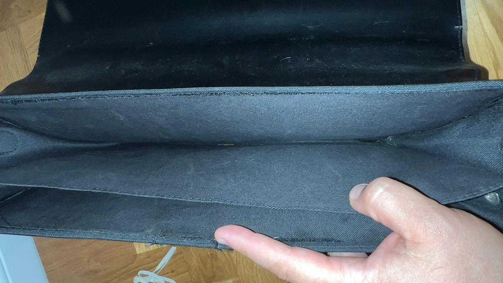 Geanta laptop si documente business Abiogen Jaguar, trimit in tara