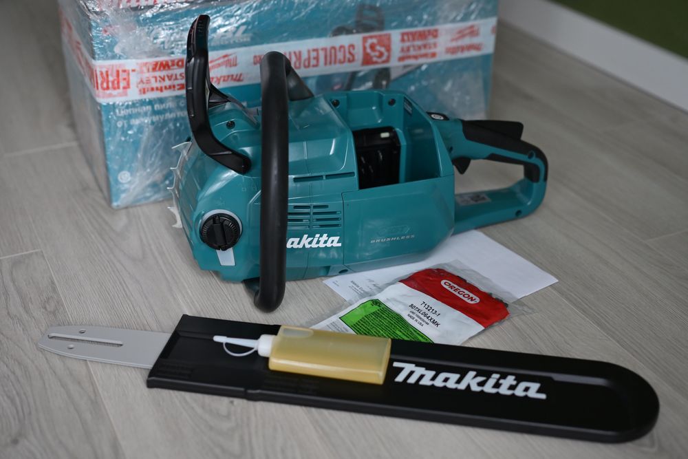 Drujbă Makita UC016GZ (SOLO) – nouă, sigilată în cutie. XGT 40V