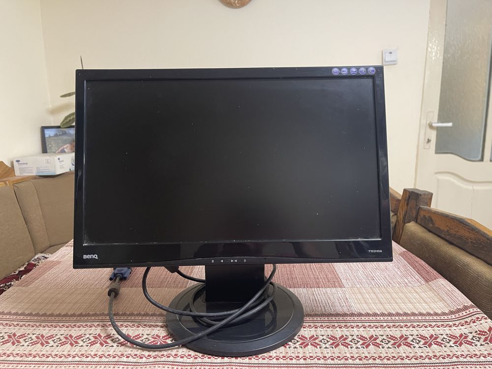 De vanzare monitor si unitate centrala de calculator carcasa pc