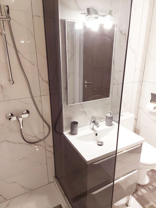 Cazare/REGIM HOTELIER. Bulevardul Cuza/Târg CRĂCIUN