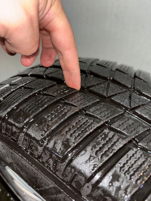 Vand jante cu cauciucuri de iarna BMW Style 110 R17 5x120