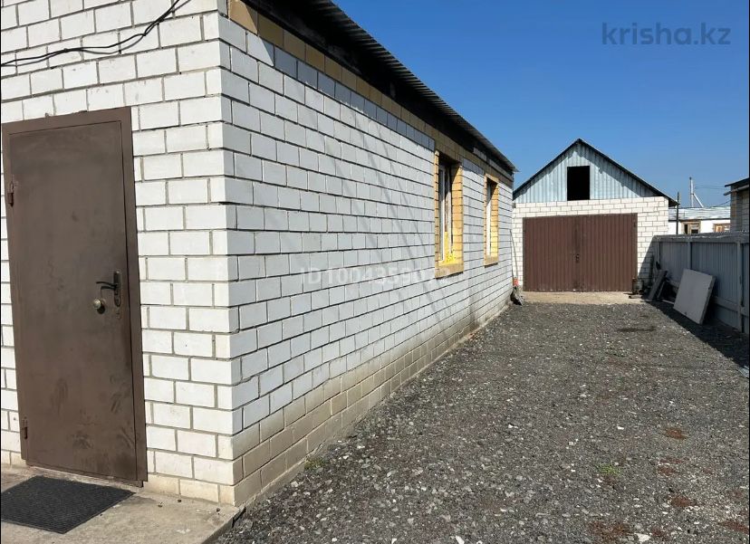 продам дом в селе Кенжеколь