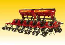 Cultivator (prasitoare) KURT pentru 7 randuri