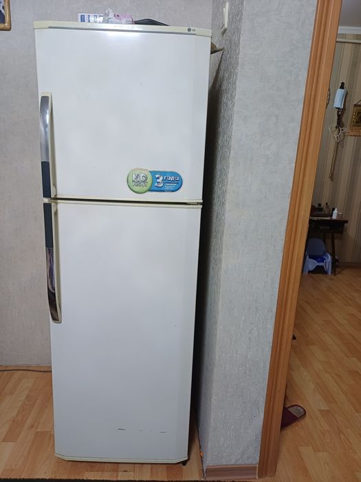 Продам Холодильник бу