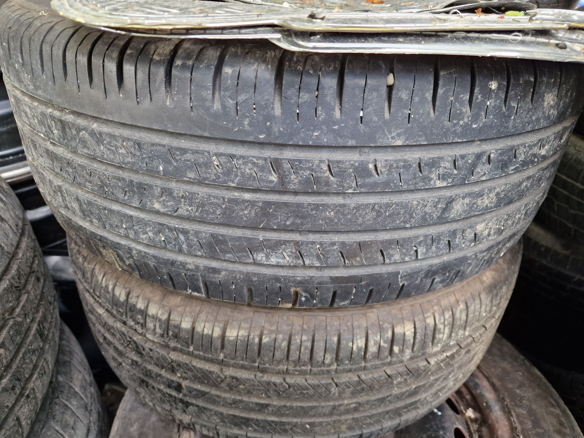 KUMHO 235/55/17  XL