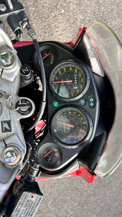 Honda cbr125r 2004