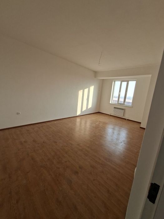 Turbaza tomonda 1 xonali uy sotiladi