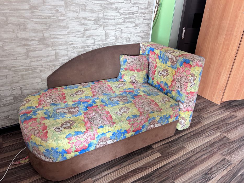 Продам детский диван
