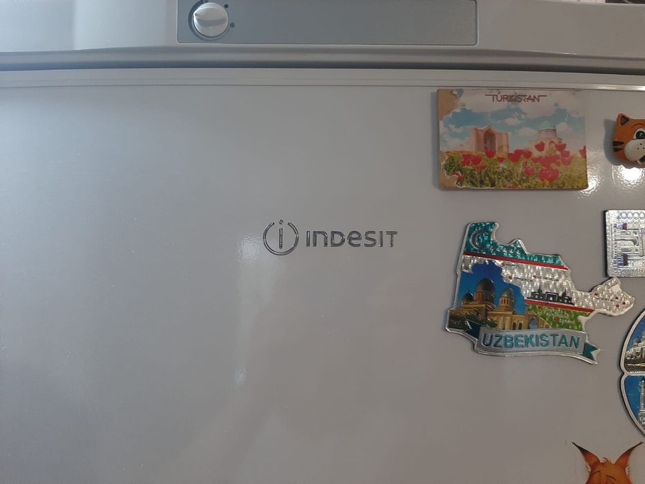 Продам холодильник