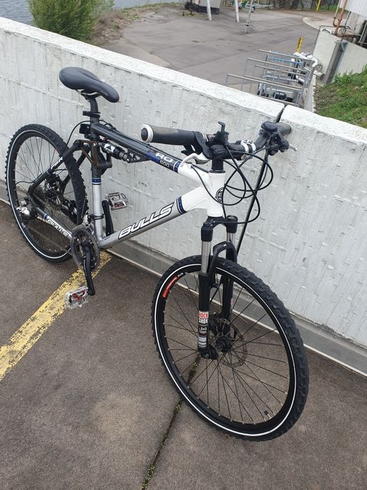 Bicicleta MTB Bulls 26" full suspension