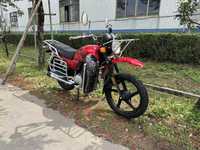 Мотоцикл 150-200 куб