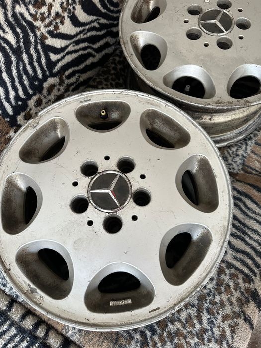 Продам диски на Мерседес R15