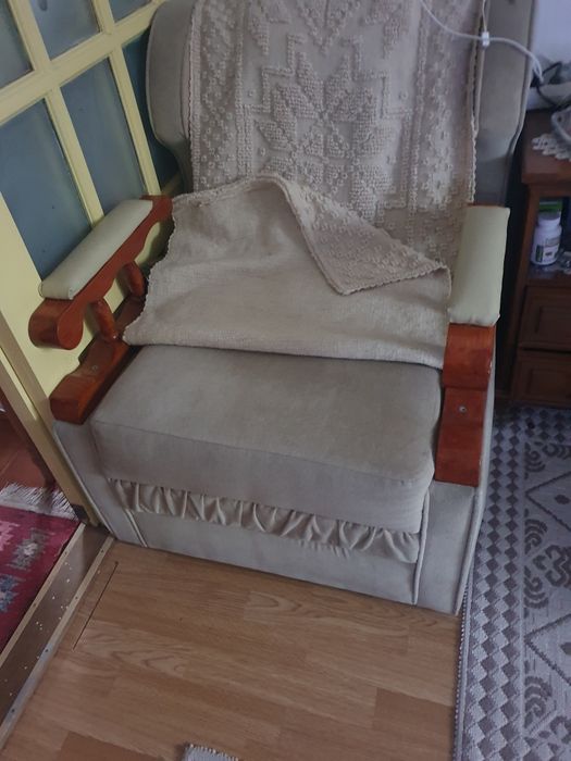 2 fotolii tapitate