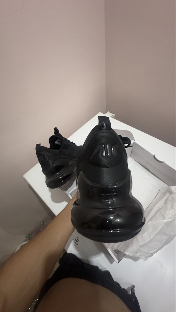 Обувки Nike Air max 270