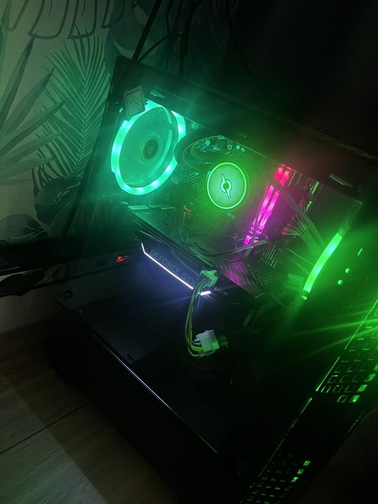 Desktop PC full RGB Gaming