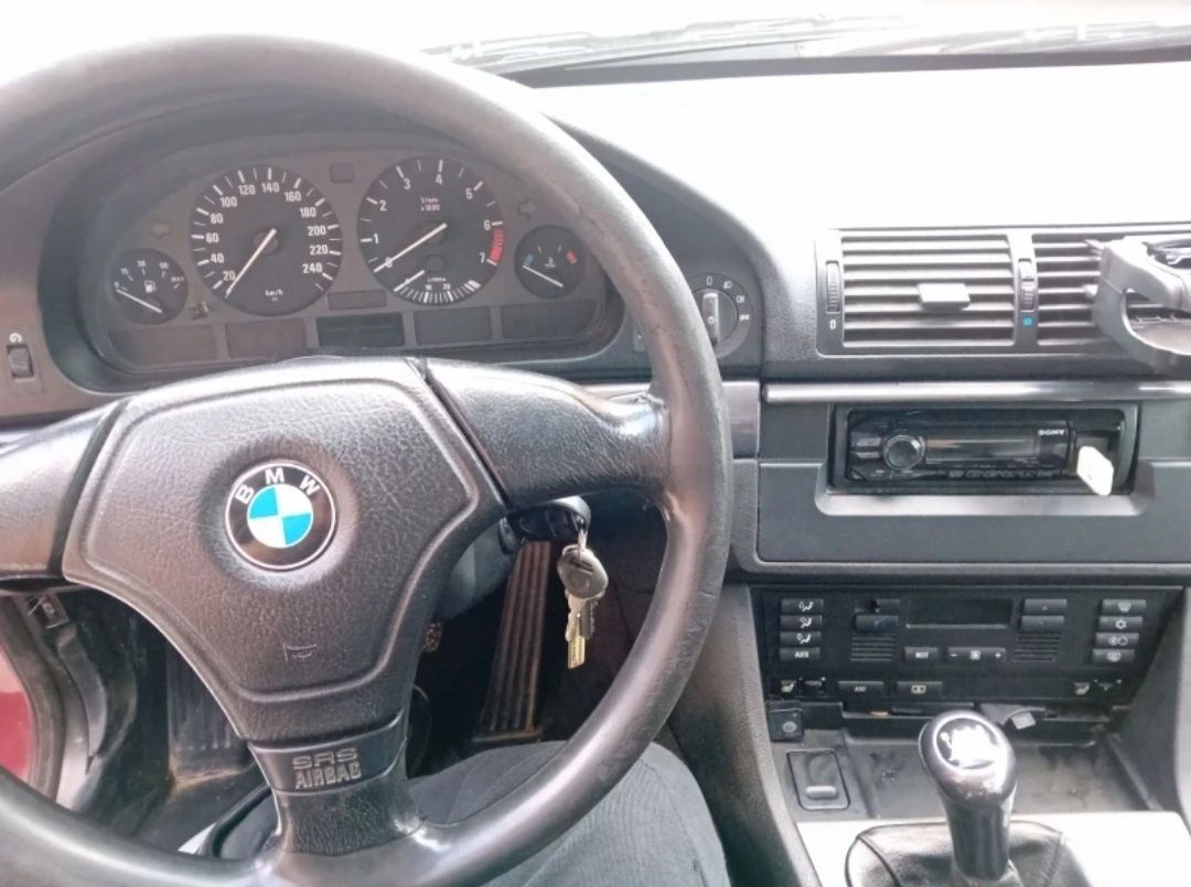BMW 520 I Спешно !!!