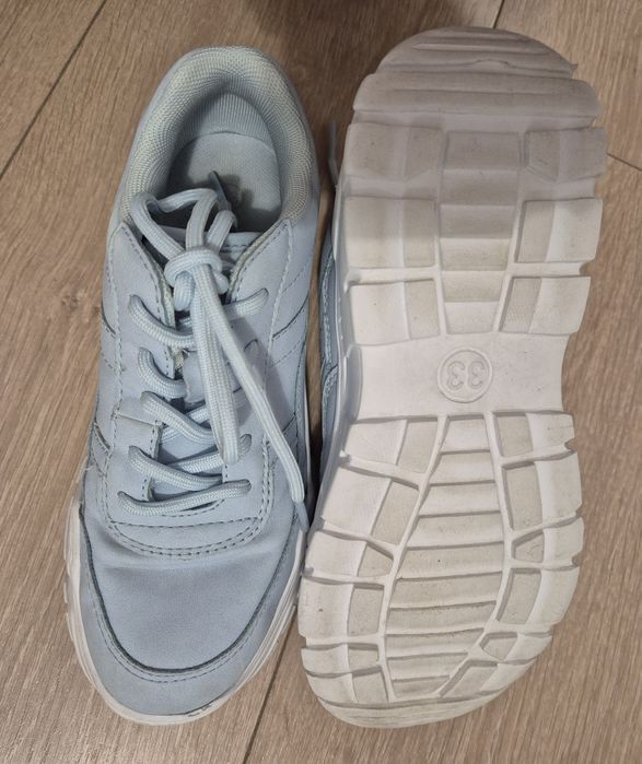 Geacă bomber Zara plus adidași pt 8 ani