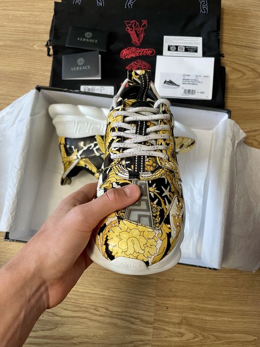 Adidasii Versace chain reaction