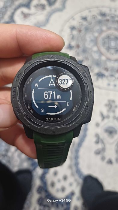 Garmin Instinct (A03603) — оригинал, отличное состояние