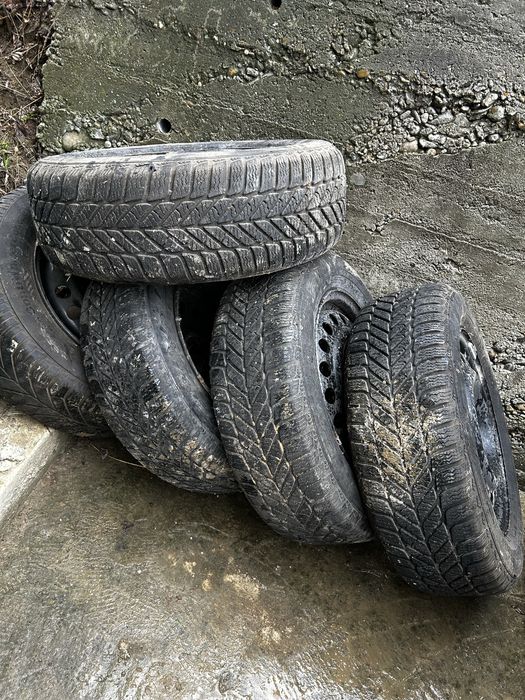 Cauciucuri 195/65/R15 de iarna si jante