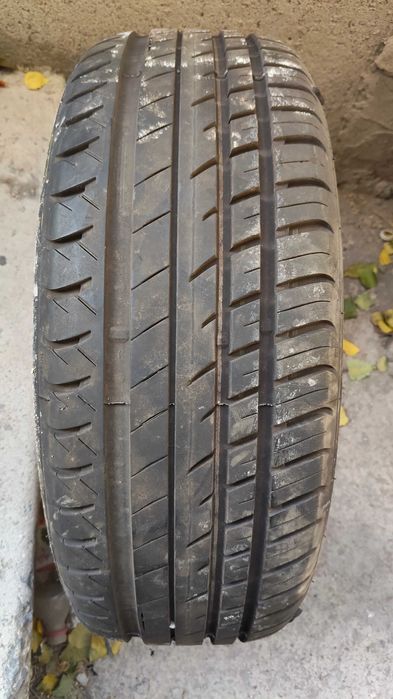 Продам одну шину