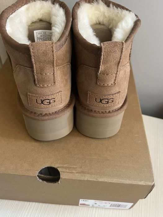 Боти  UGG от естествена агнешка кожа