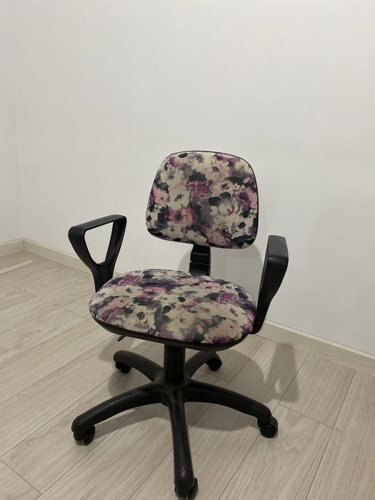 Продам кресло, стул