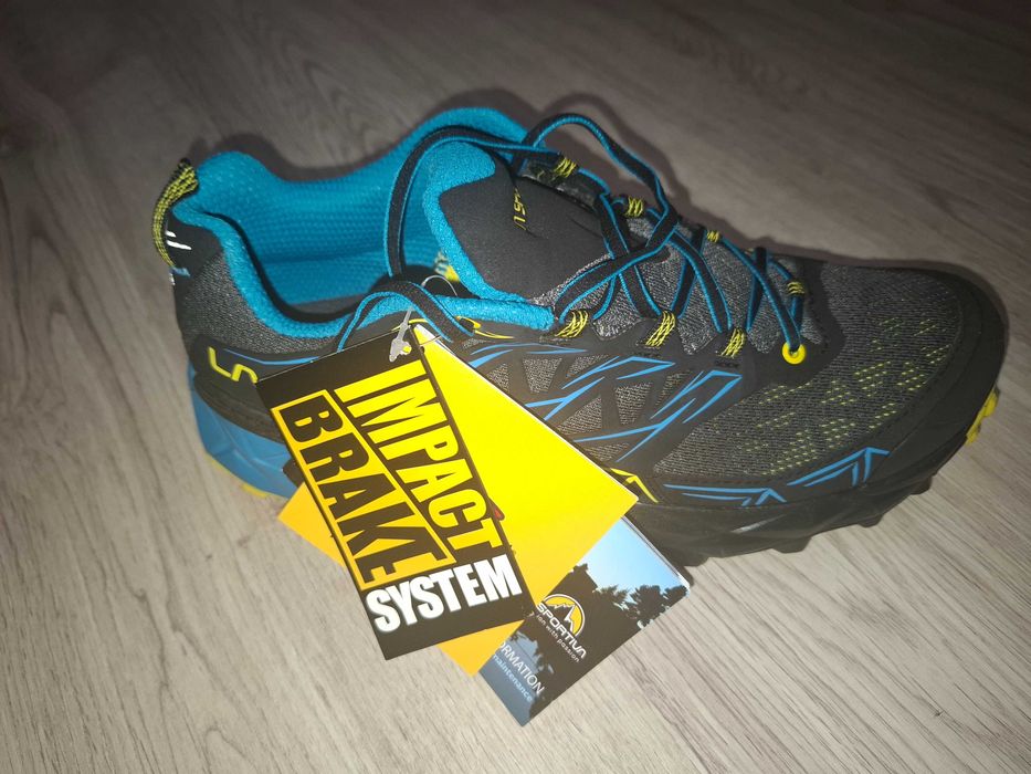 Vand incaltaminte pt drumetii montane