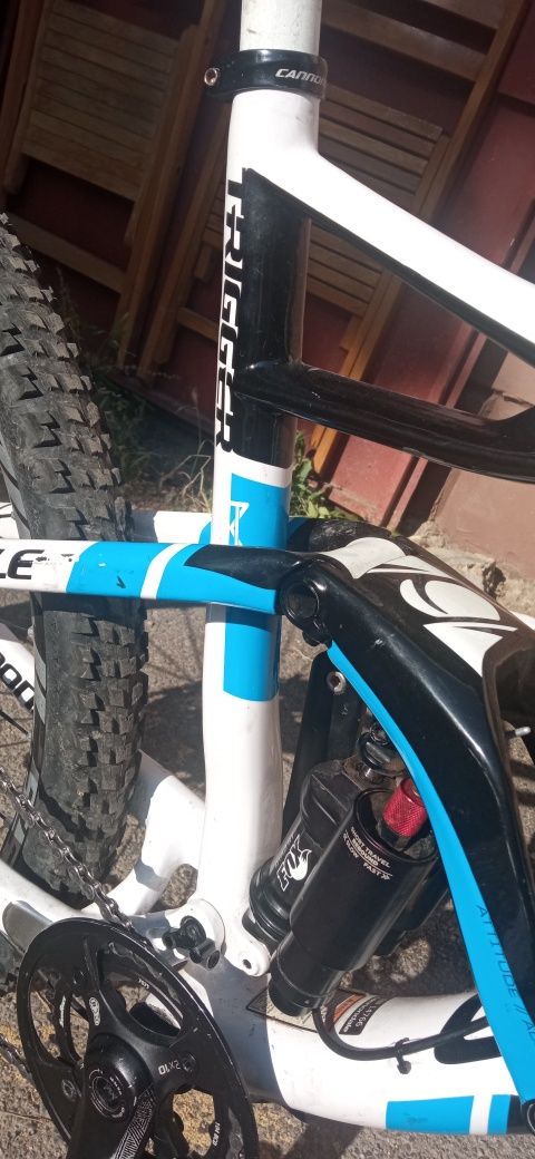 Висок клас карбонов велосипед Cannondale Trigger Carbon 2