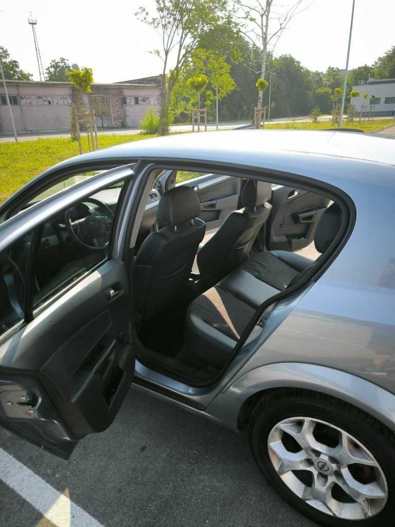 Opel Astra H 1.8 Cosmo