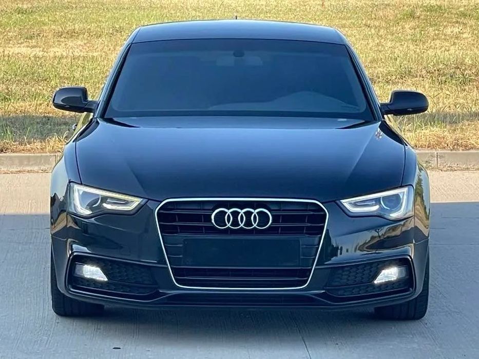 Audi A5 S line / 2.0 D / Automata 8+1 / Facelift