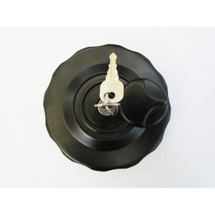 Черна капачка на резервоара за камион