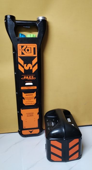 Detector cabluri si tevi, detector utilitati