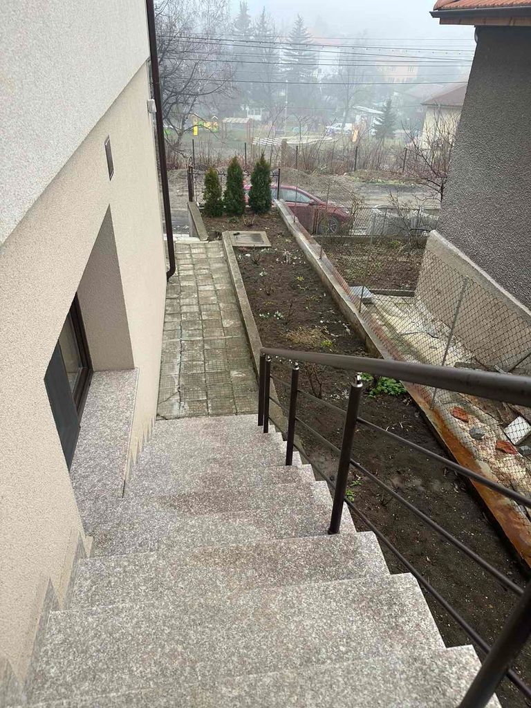 Продава се Къща в Перник, Шумачка махала - 154 кв.м за 1159 €/кв.м - Снимка #12