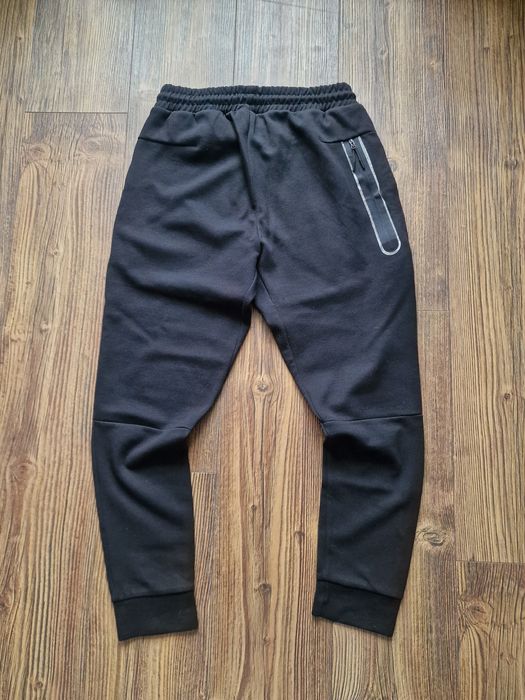 Страхотно мъжко спортно долнище NIKE размер S