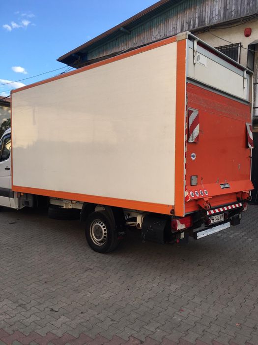 Vand mercedes benz sprinter cu lift