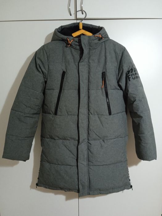 Зимняя куртка на мальчика
