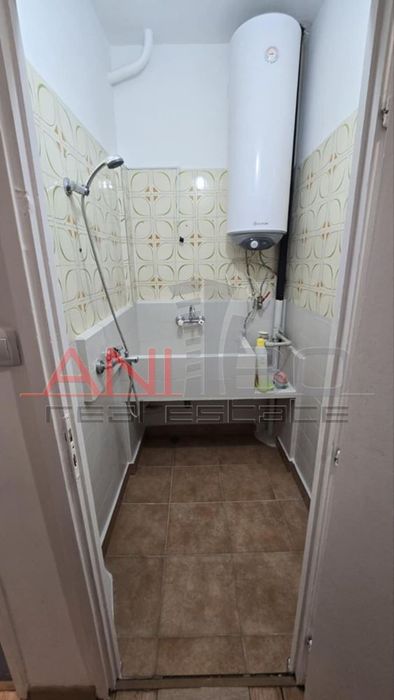 Продава се Тристаен апартамент в Варна, Базар Левски - 75 кв.м за 2694 €/кв.м - Снимка #8