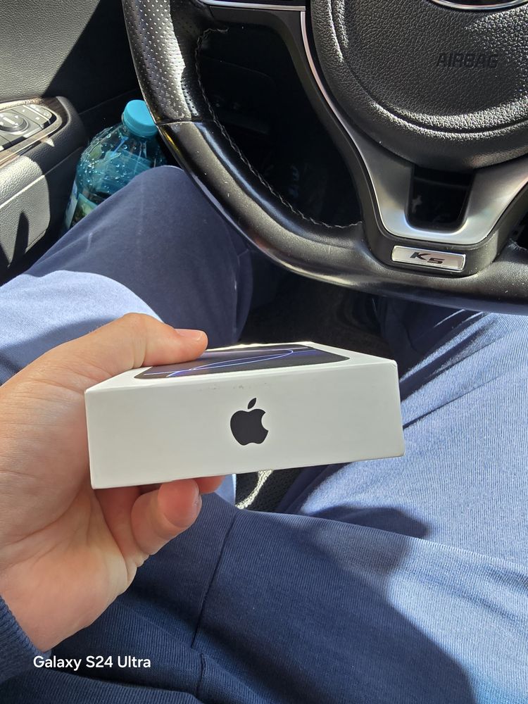 IPHONE 16 pro 256 gb