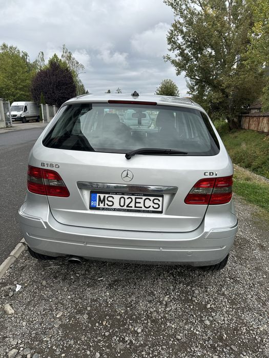 Mercedes benz b180 automatic