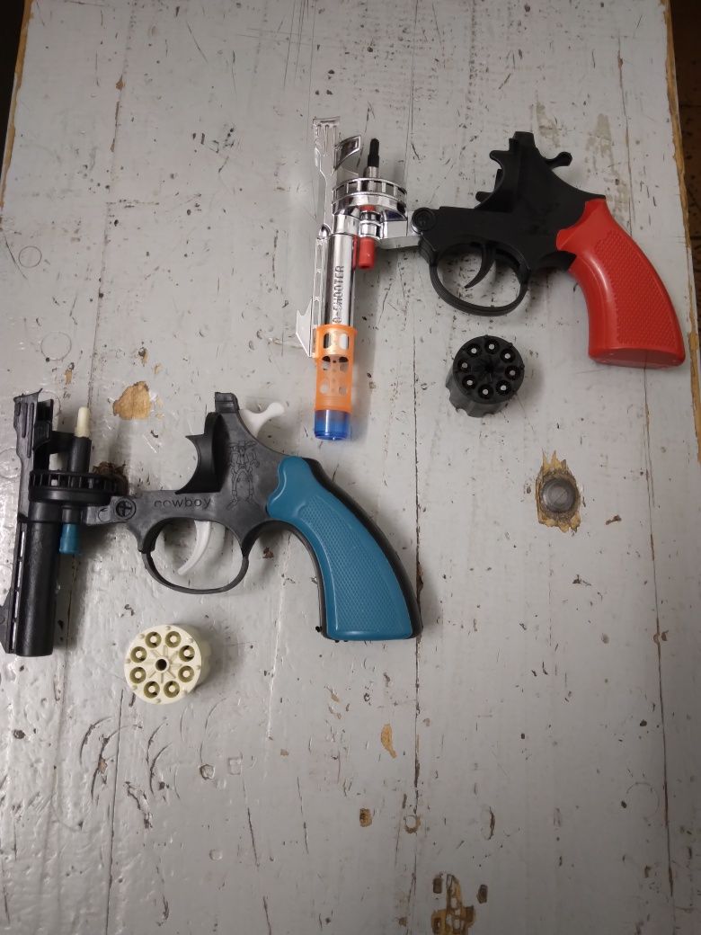 Pistol din plastic(Pvc) jucărie copii cu butuci  cu 8 focuri Yingpai 8