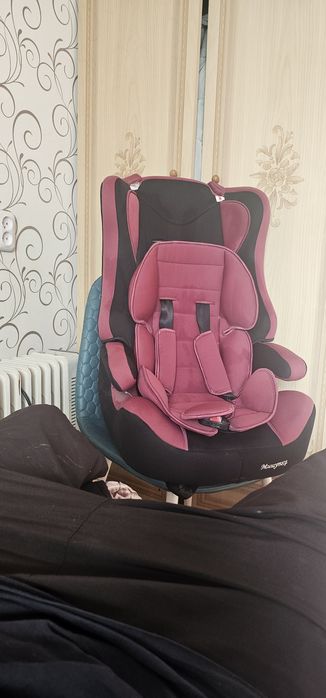 Детский кресло продаётся на 15.000 почти даром