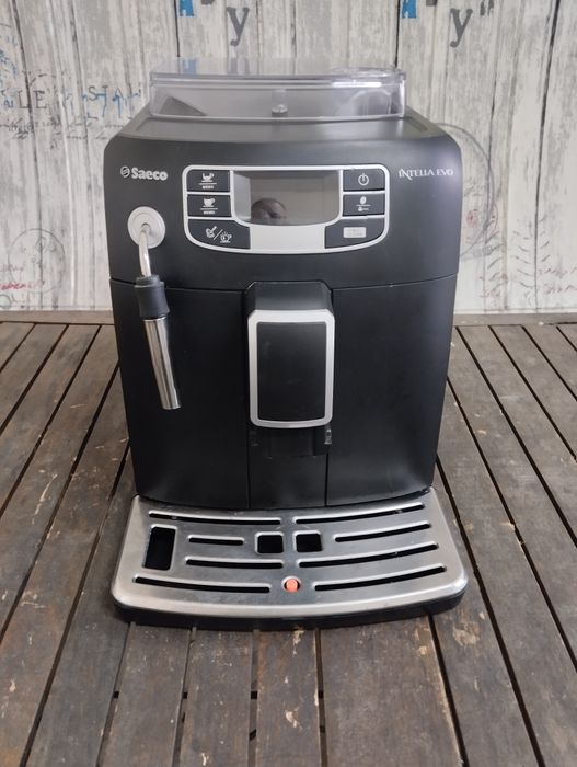Кафе автомат saeco intelia evo