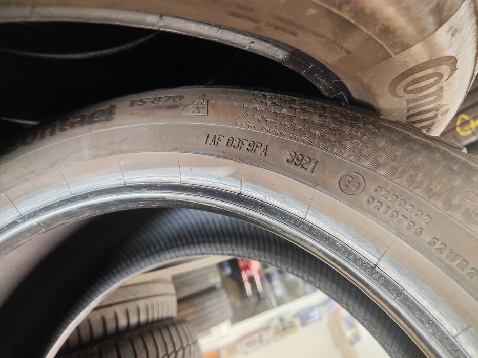 2бр. зимни гуми 225/50/17 Continental