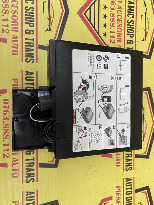 Compresor auto umflat roti 12V original Audi Q5 Q7 SUV