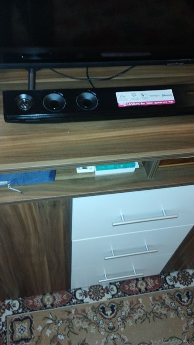 Vând soundbar Lg
