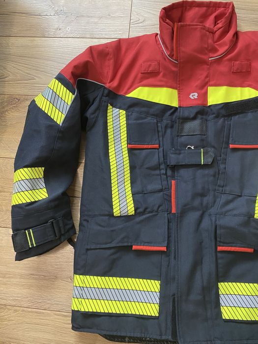 ROSENBAUER-jacheta , impecabila, profesionala, pt pompieri, size 48/50